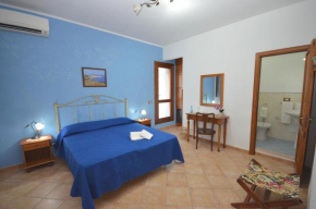 Гостиница Cascina degli Ulivi  Кастелуццо